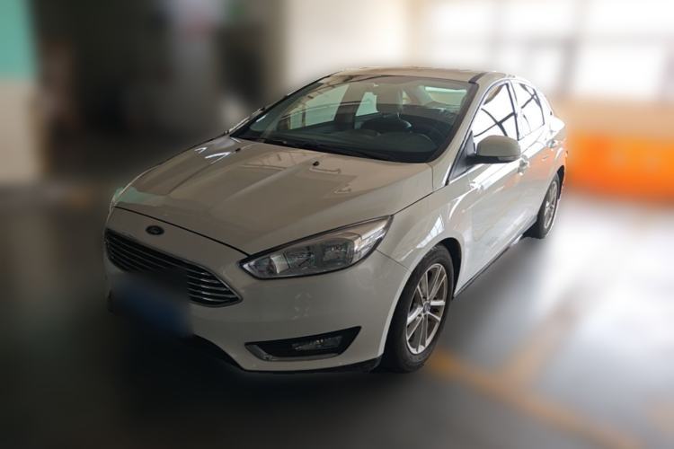 Used Ford Focus 2017 Sedan EcoBoost 180 Automatic Elite Model Guazi used car, China used car export, Used car for sale, Used cars, Cheapest cars for sale