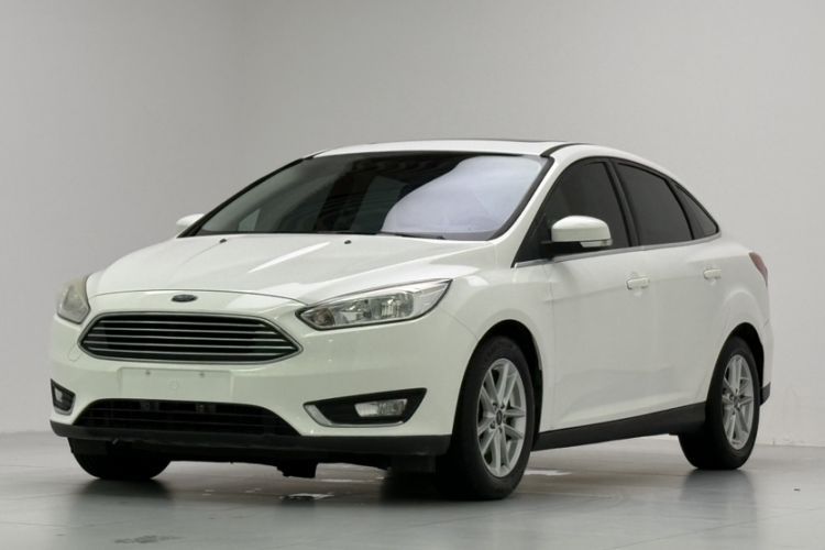 Used Ford Focus 2017 Sedan EcoBoost 180 Automatic Elite Model Guazi used car, China used car export, Used car for sale, Used cars, Cheapest cars for sale