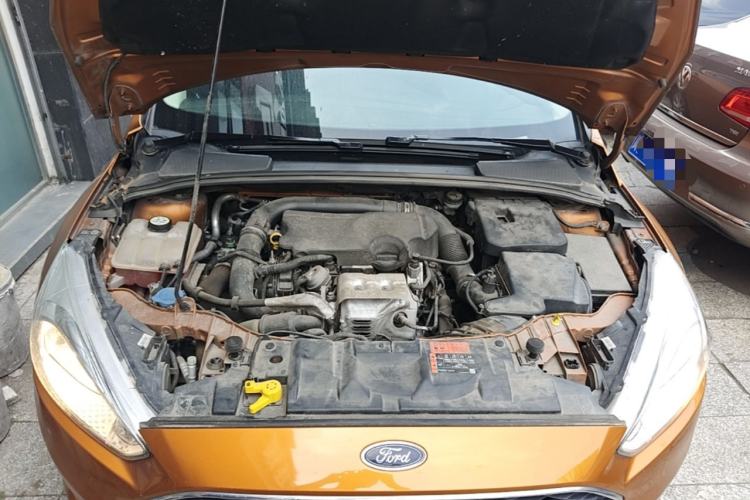 Used Ford Focus 2017 Hatchback EcoBoost 125 Manual – Ultra-Performance Style SmartDrive Edition Engine Bay