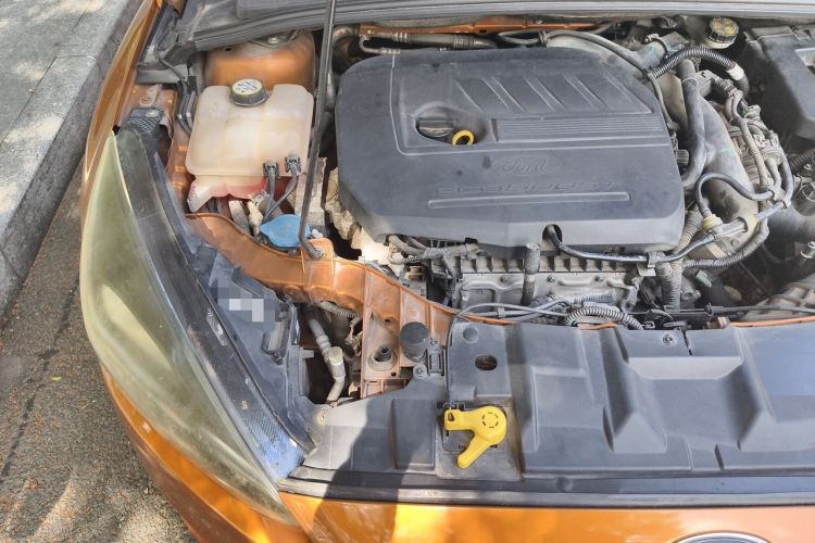 Used Ford Focus 2017 Hatchback EcoBoost 180 Automatic Sport Model Engine Bay Right