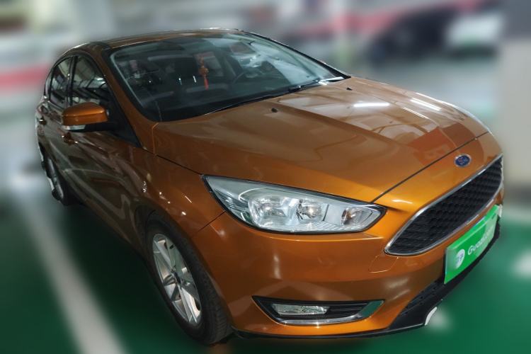 Used Ford Focus 2017 Hatchback 1.6L Automatic Fashion Edition Smart Drive Version Front Right 45 Deg