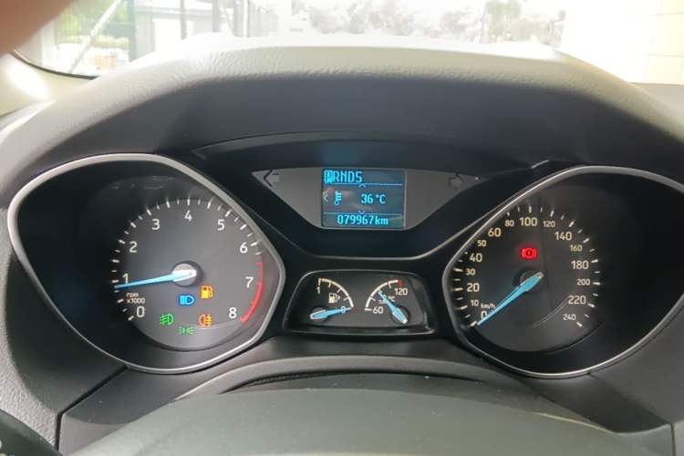Used Ford Focus 2017 Hatchback 1.6L Automatic Fashion Edition Smart Drive Version Instrument Cluster
