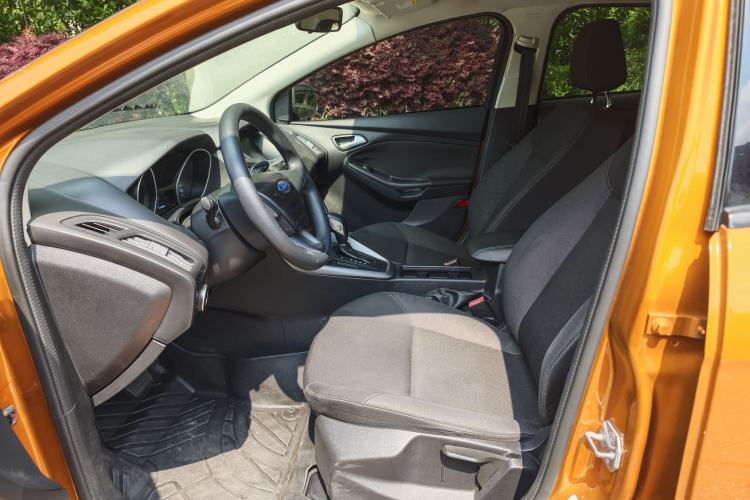 Used Ford Focus 2017 Hatchback 1.6L Automatic Comfort Plus SmartDrive Edition Interior 2