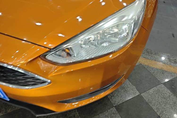 Used Ford Focus 2017 Hatchback 1.6L Automatic Comfort Plus SmartDrive Edition Left Front Headlight