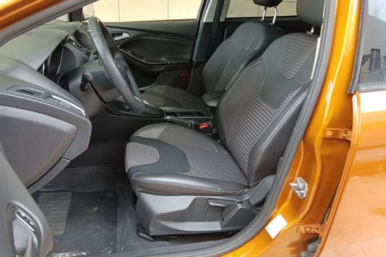 Used Ford Focus 2017 Hatchback 1.6L Automatic Fashion Edition Smart Drive Version Left Front Seat