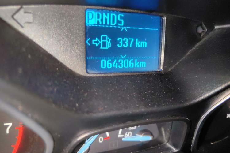 Used Ford Focus 2017 Hatchback 1.6L Automatic Fashion Edition Smart Drive Version Odometer Close Up