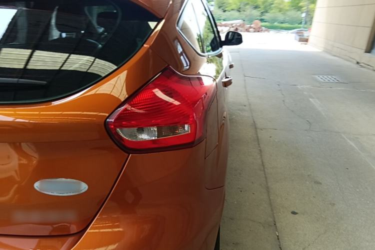 Used Ford Focus 2017 Hatchback 1.6L Automatic Fashion Edition Smart Drive Version Right Rear Taillight