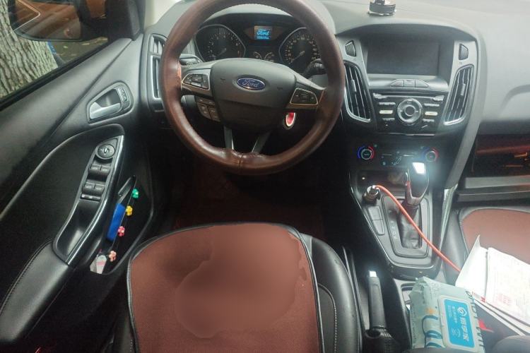 Used Ford Focus 2017 Hatchback EcoBoost 125 Automatic - Ultra-Powerful Style Edition with Smart Drive Features Steering Wheel