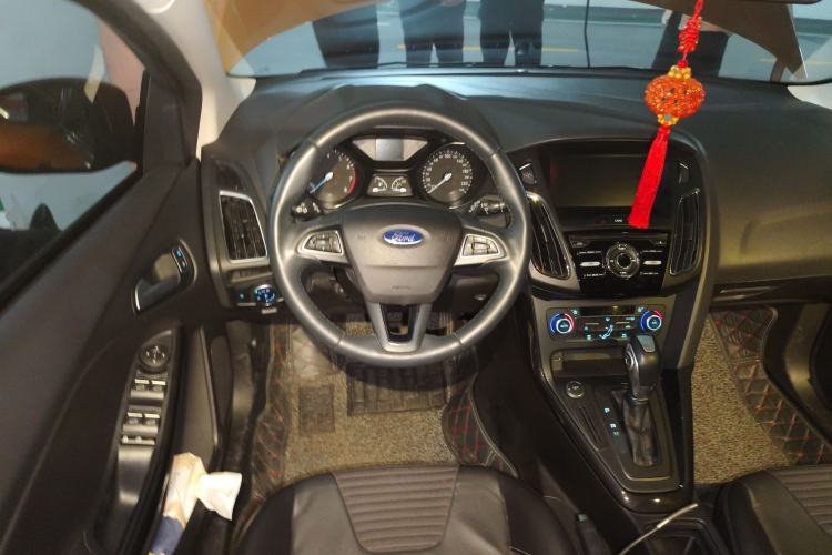 Used Ford Focus 2017 Hatchback 1.6L Automatic Fashion Edition Smart Drive Version Steering Wheel