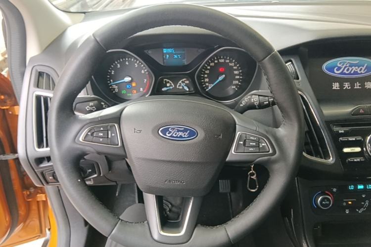 Used Ford Focus 2017 Hatchback 1.6L Automatic Fashion Edition Smart Drive Version Steering Wheel