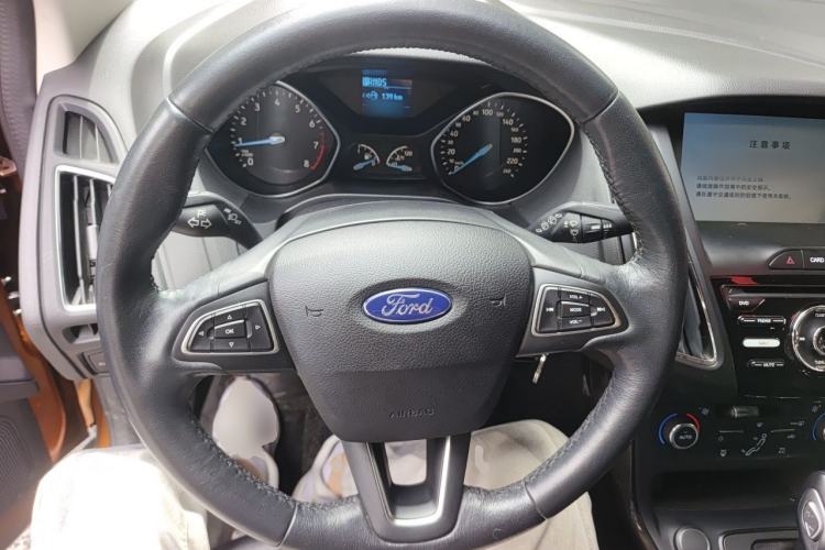 Used Ford Focus 2017 Hatchback 1.6L Automatic Fashion Edition Smart Drive Version Steering Wheel