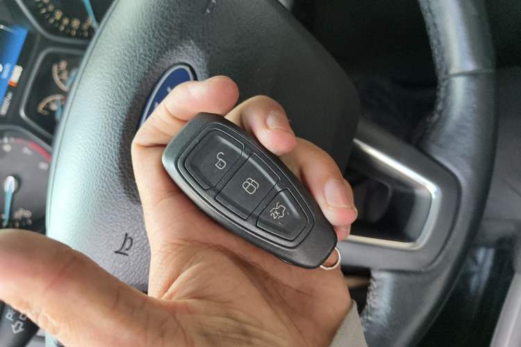 Used Ford Focus 2017 Hatchback EcoBoost 180 Automatic Sport Model Vehicle Key
