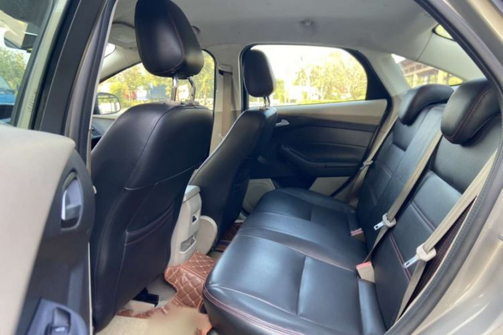 Used Ford Focus 2018 Sedan Classic 1.6L Automatic Comfort Plus Smart Drive Version Interior 2