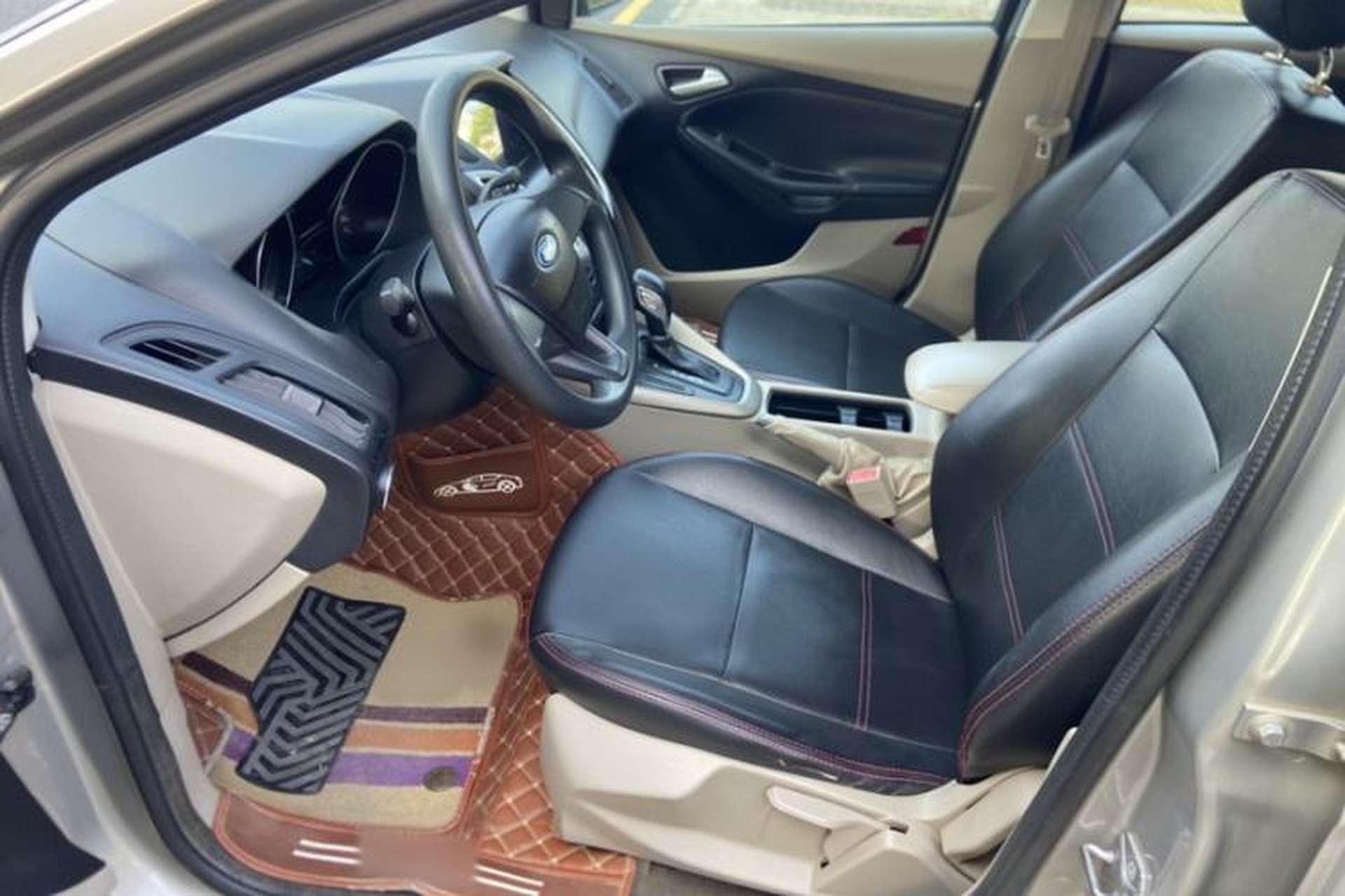 Used Ford Focus 2018 Sedan Classic 1.6L Automatic Comfort Plus Smart Drive Version Interior 3