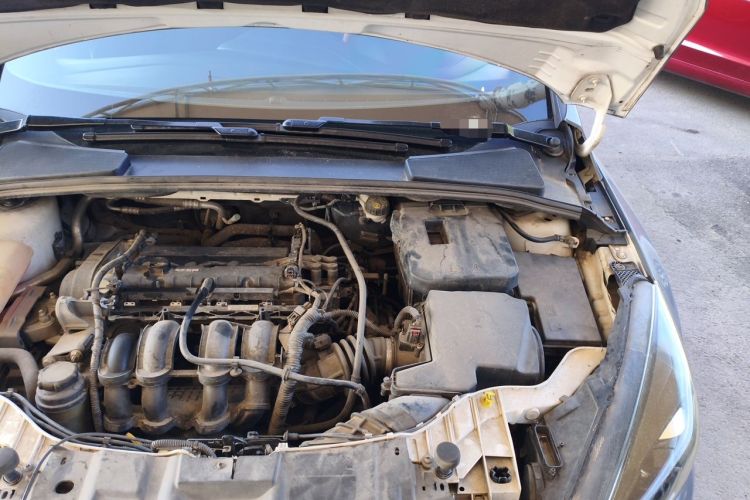 Used Ford Focus 2018 Hatchback Classic 1.6L Automatic Comfort Plus SmartDrive Edition Engine Bay Left