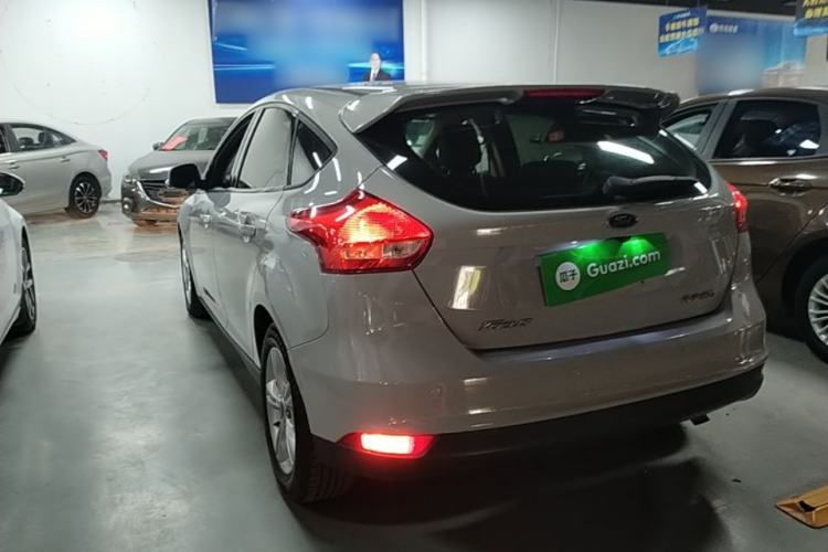 Used Ford Focus 2018 Hatchback Classic 1.6L Automatic Comfort Plus SmartDrive Edition Exterior 2