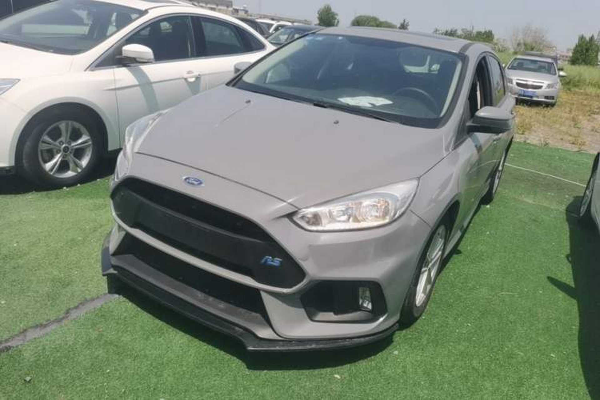 Used Ford Focus 2018 Hatchback Classic 1.6L Automatic Trendy SmartDrive Edition Front Left 45 Deg