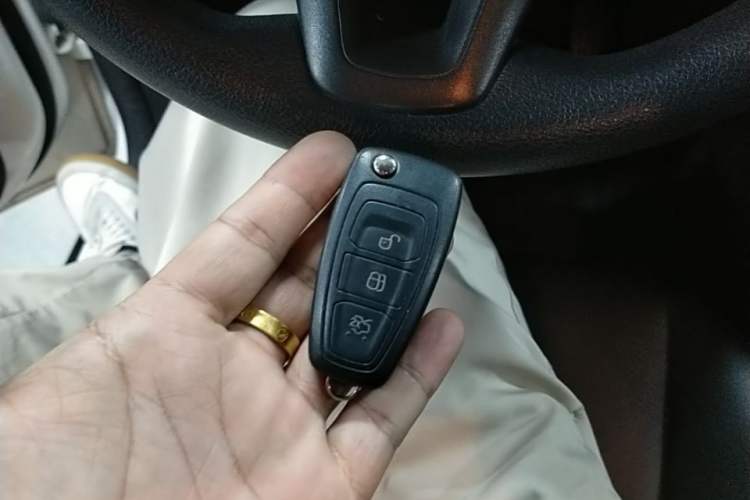 Used Ford Focus 2018 Hatchback Classic 1.6L Automatic Comfort Plus SmartDrive Edition Interior 1