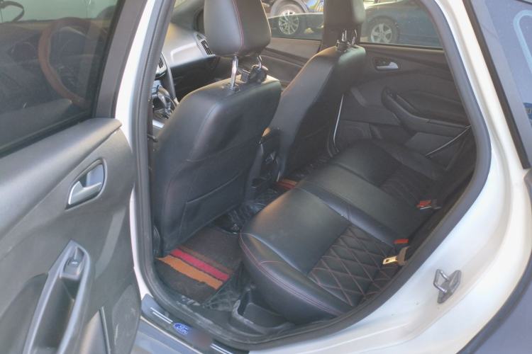 Used Ford Focus 2018 Hatchback Classic 1.6L Automatic Comfort Plus SmartDrive Edition Left Rear Seat
