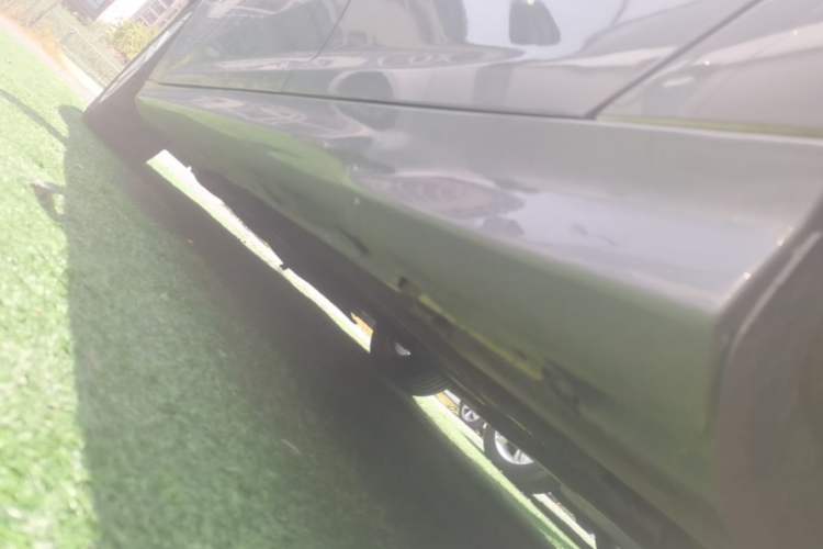 Used Ford Focus 2018 Hatchback Classic 1.6L Automatic Trendy SmartDrive Edition Left Side Sill