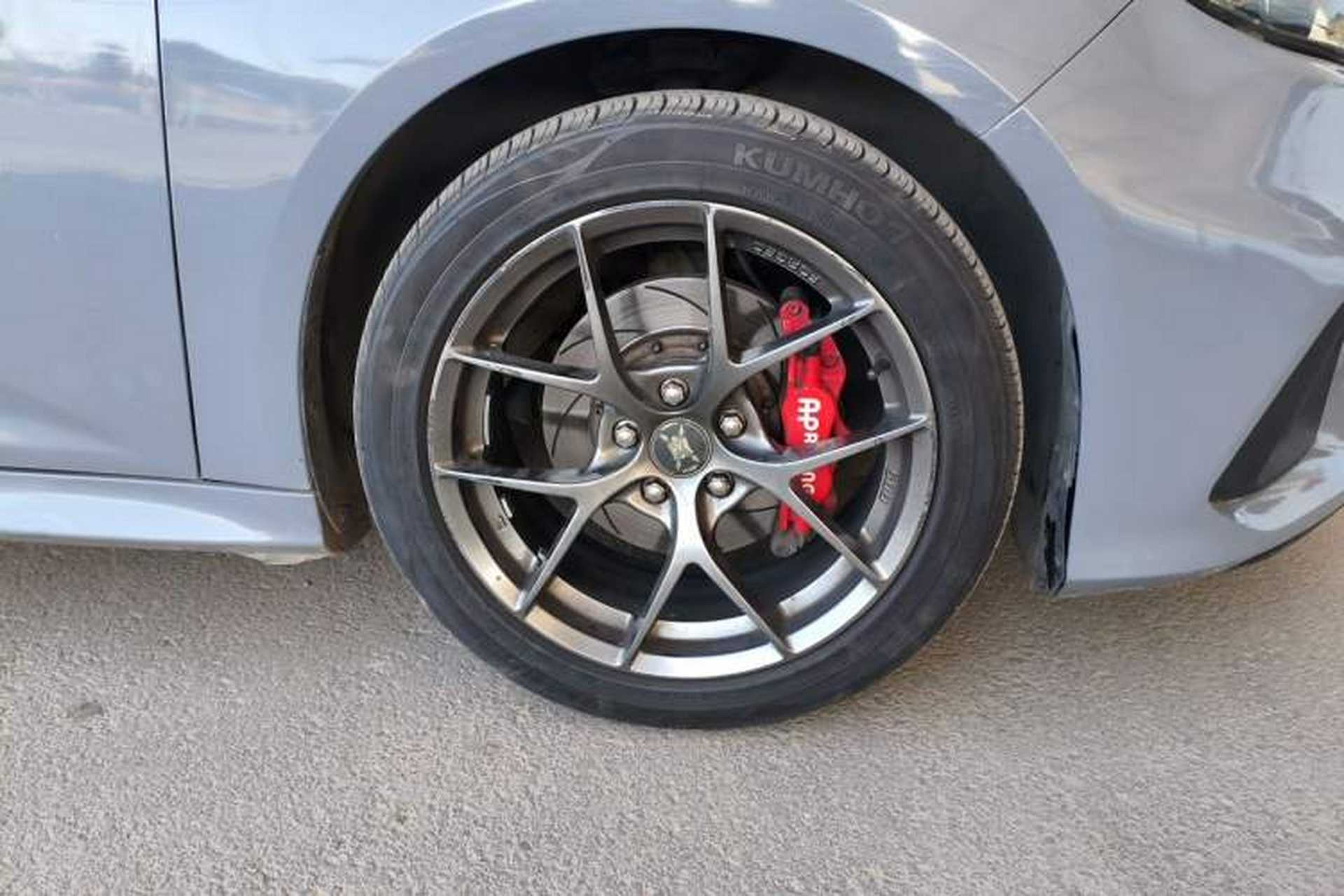 Used Ford Focus 2018 Hatchback Classic 1.6L Automatic Comfort Plus SmartDrive Edition Right Front Wheel Hub