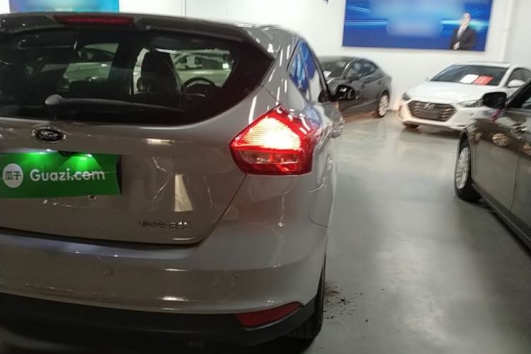 Used Ford Focus 2018 Hatchback Classic 1.6L Automatic Comfort Plus SmartDrive Edition Right Rear Taillight