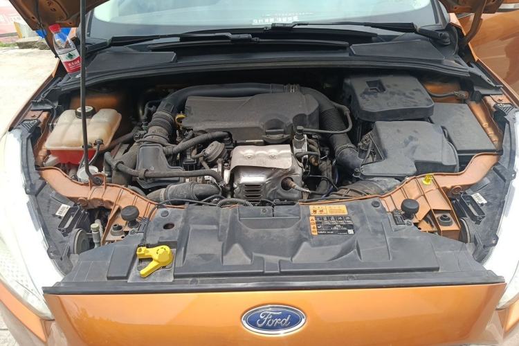 Used Ford Focus 2018 Two-Door Classic EcoBoost 125 Automatic Supercharged Style SmartDrive Edition Engine Bay