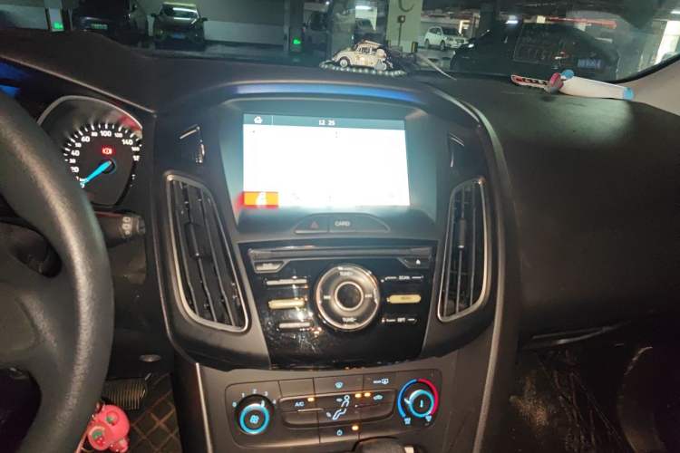 Used Ford Focus 2018 Hatchback Classic 1.6L Automatic Comfort Plus SmartDrive Edition Audio And AC Panel