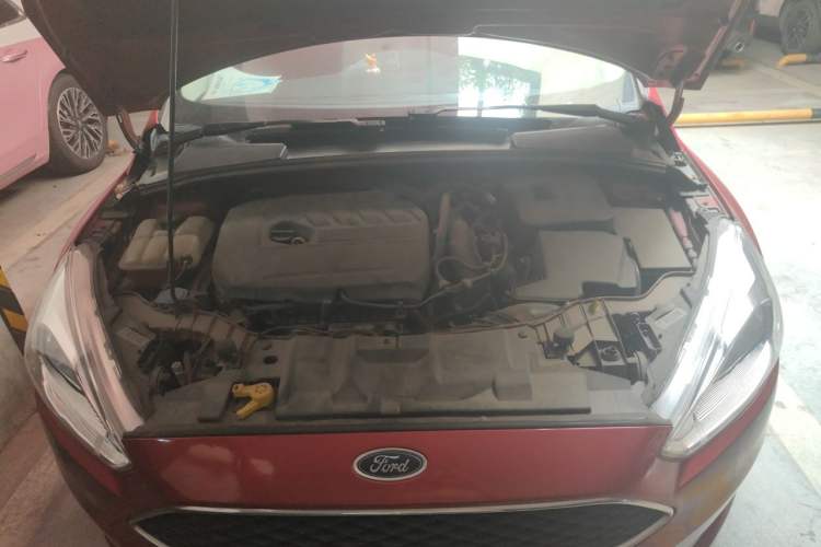 Used Ford Focus 2018 Hatchback Classic EcoBoost 180 Automatic Elite Model Engine Bay