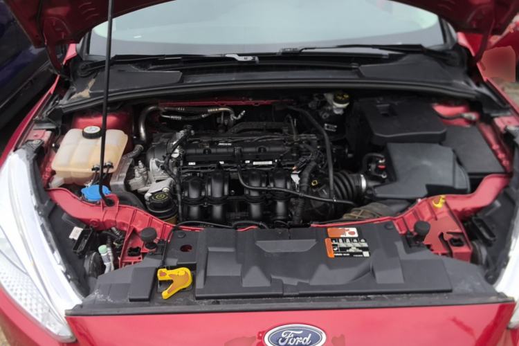 Used Ford Focus 2018 Sedan Classic 1.6L Automatic Trendy SmartDrive Edition Engine Bay