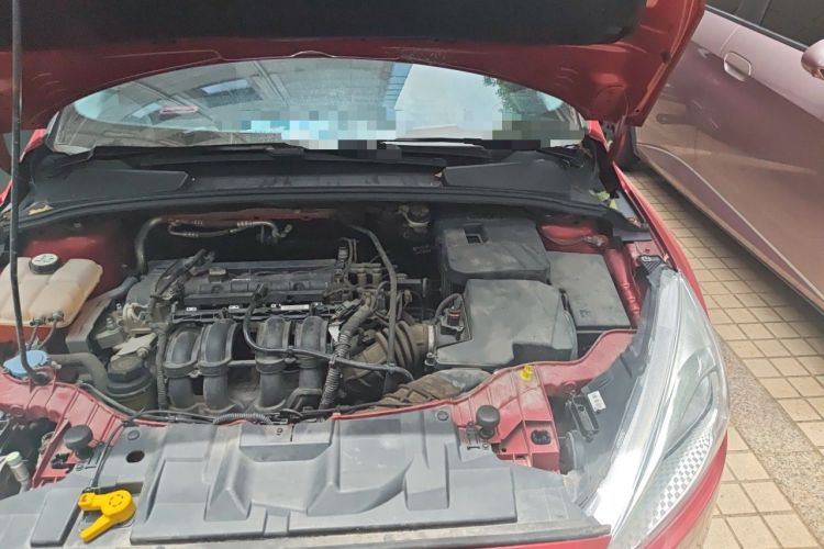 Used Ford Focus 2018 Sedan Classic 1.6L Automatic Trendy SmartDrive Edition Engine Bay Left