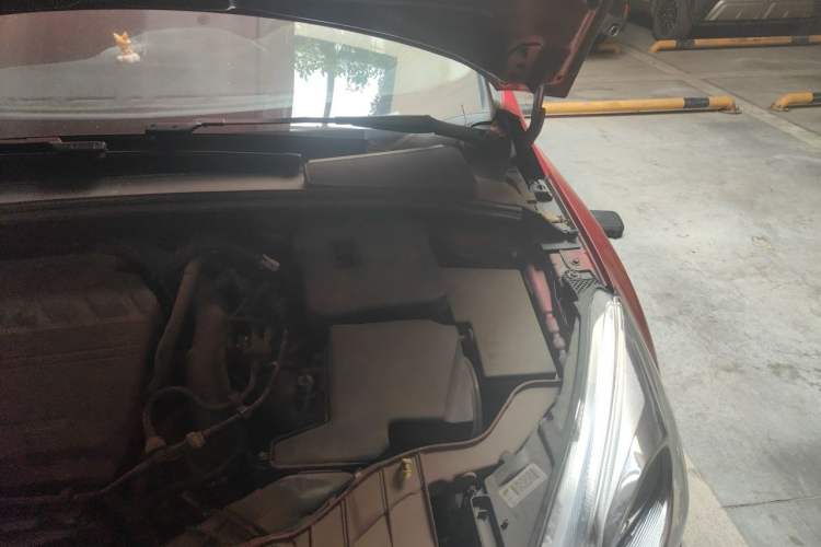 Used Ford Focus 2018 Hatchback Classic EcoBoost 180 Automatic Elite Model Engine Bay Left