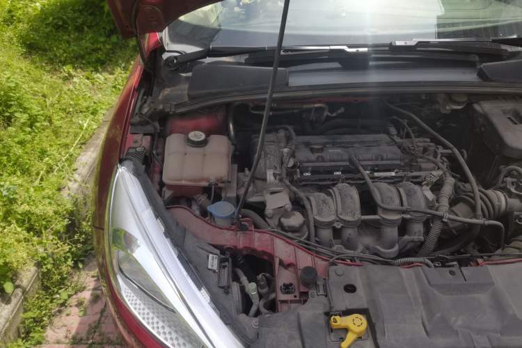 Used Ford Focus 2018 Sedan Classic 1.6L Automatic Trendy SmartDrive Edition Engine Bay Right