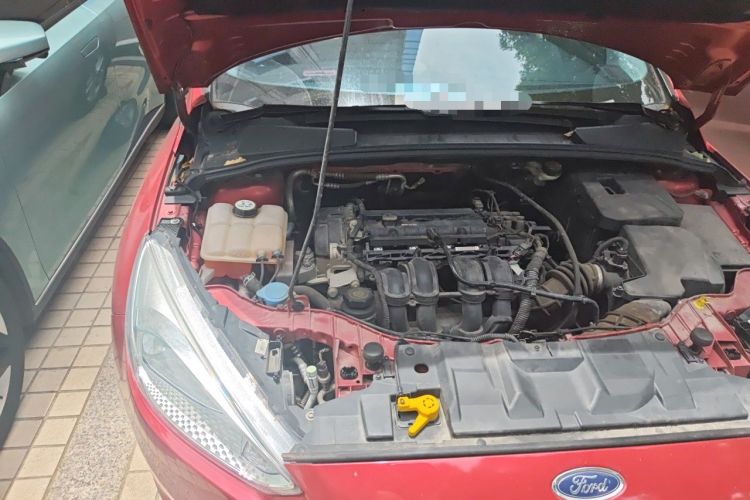 Used Ford Focus 2018 Sedan Classic 1.6L Automatic Trendy SmartDrive Edition Engine Bay Right