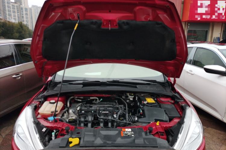 Used Ford Focus 2018 Sedan Classic 1.6L Automatic Trendy SmartDrive Edition Engine Bay