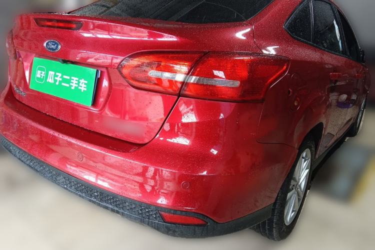 Used Ford Focus 2018 Sedan Classic 1.6L Automatic Trendy SmartDrive Edition Exterior 5