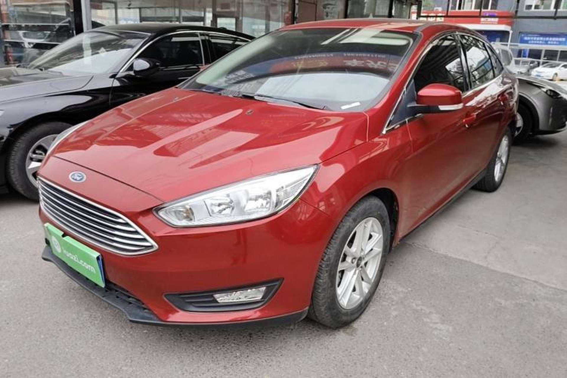Used Ford Focus 2018 Sedan Classic 1.6L Automatic Trendy SmartDrive Edition Front Left 45 Deg