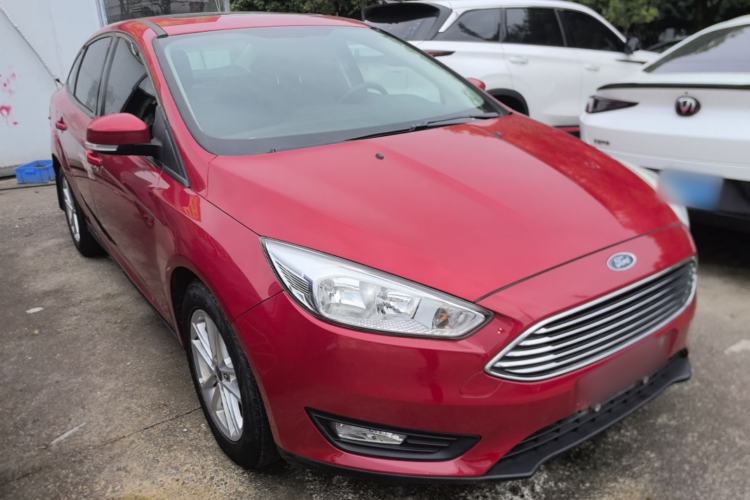 Used Ford Focus 2018 Sedan Classic 1.6L Automatic Trendy SmartDrive Edition Front Right 45 Deg