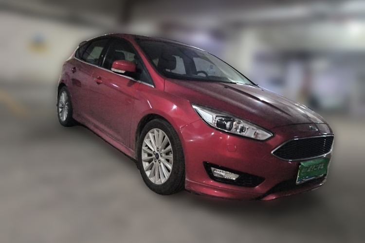 Used Ford Focus 2018 Hatchback Classic EcoBoost 180 Automatic Sport Edition Front Right 45 Deg