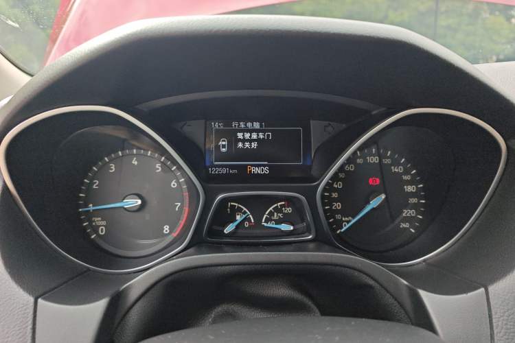 Used Ford Focus 2018 Hatchback Classic EcoBoost 180 Automatic Elite Model Instrument Cluster