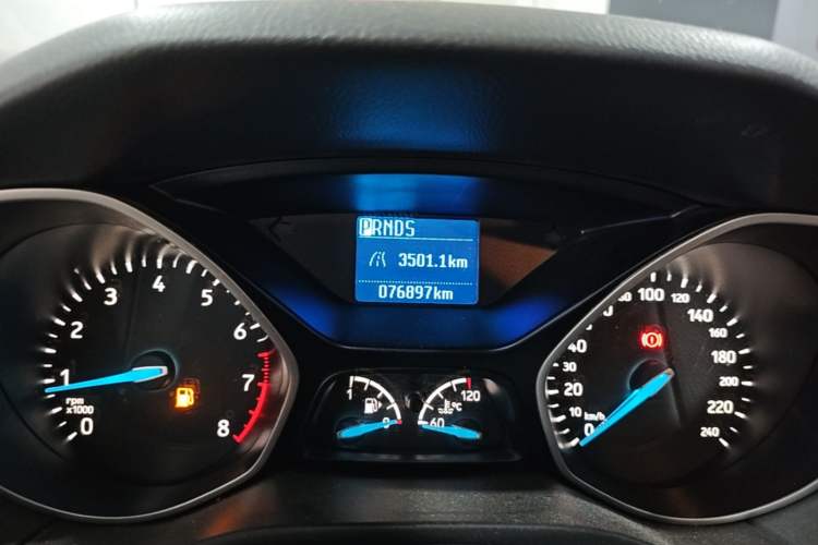 Used Ford Focus 2018 Sedan Classic 1.6L Automatic Comfort Plus Smart Drive Version Instrument Cluster