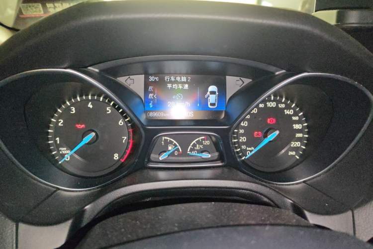 Used Ford Focus 2018 Hatchback Classic EcoBoost 180 Automatic Elite Model Instrument Cluster