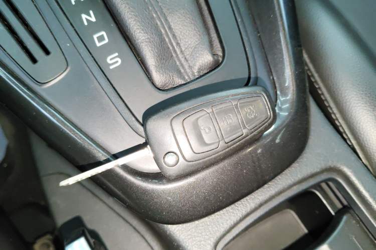 Used Ford Focus 2018 Sedan Classic 1.6L Automatic Trendy SmartDrive Edition Interior 1