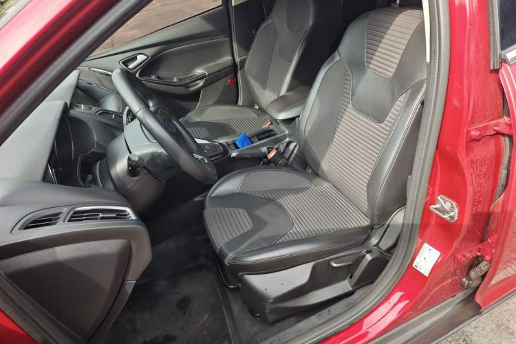 Used Ford Focus 2018 Hatchback Classic EcoBoost 180 Automatic Elite Model Left Front Seat