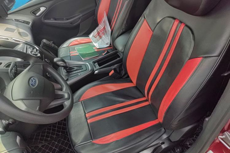 Used Ford Focus 2018 Hatchback Classic 1.6L Automatic Comfort Plus SmartDrive Edition Left Front Seat