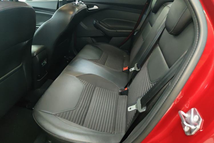 Used Ford Focus 2018 Sedan Classic 1.6L Automatic Trendy SmartDrive Edition Left Rear Seat