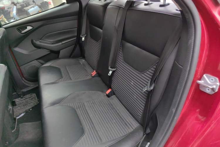 Used Ford Focus 2018 Hatchback Classic 1.6L Automatic Trendy SmartDrive Edition Left Rear Seat