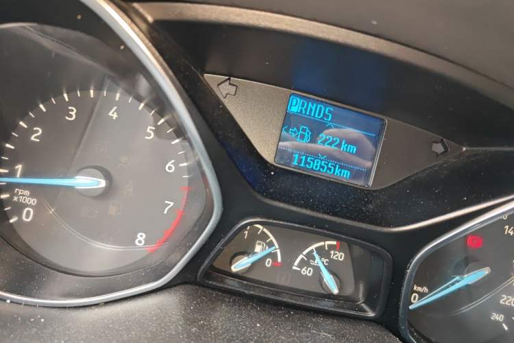 Used Ford Focus 2018 Sedan Classic 1.6L Automatic Trendy SmartDrive Edition Odometer Close Up