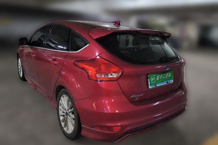 Used Ford Focus 2018 Hatchback Classic EcoBoost 180 Automatic Sport Edition Rear Left 45 Deg