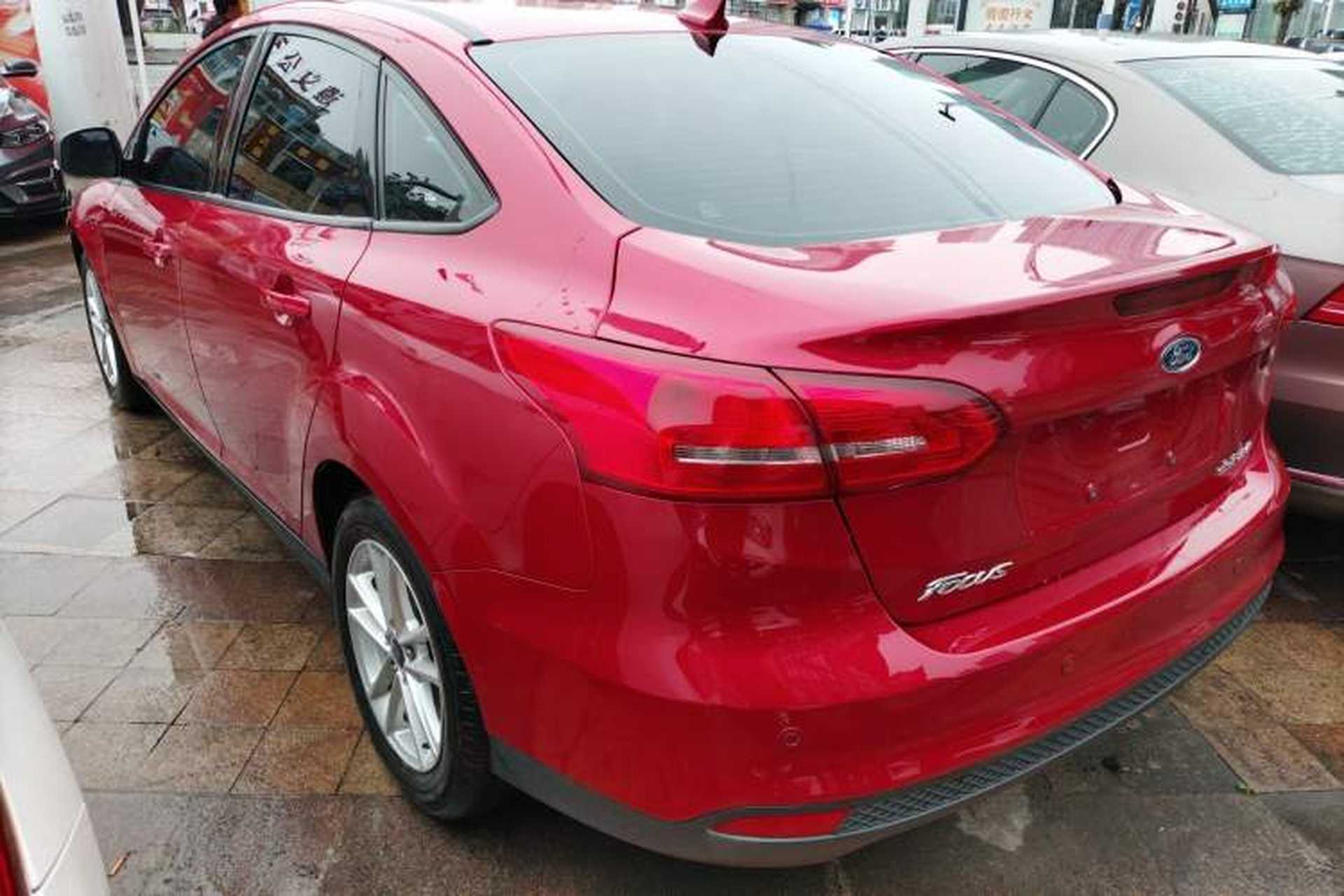 Used Ford Focus 2018 Sedan Classic 1.6L Automatic Trendy SmartDrive Edition Rear Left 45 Deg